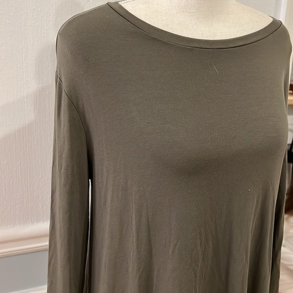 NWOT BAMBOO LONG SLEEVE GREEN DRESS - SIZE MEDIUM - Picture 4 of 10